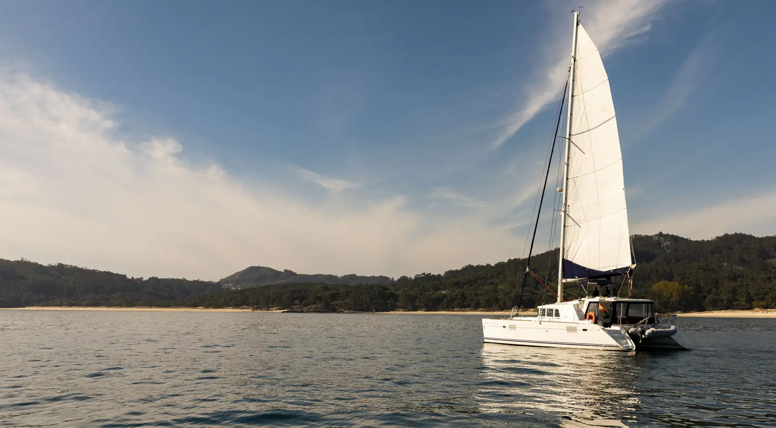Alquiler de catamaranes en Galicia