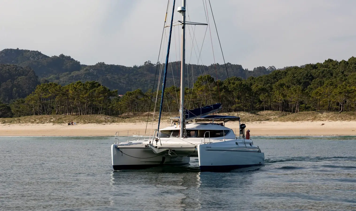 Catamarán medio día