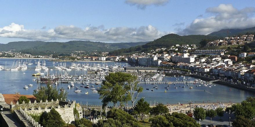 baiona barcos en vigo